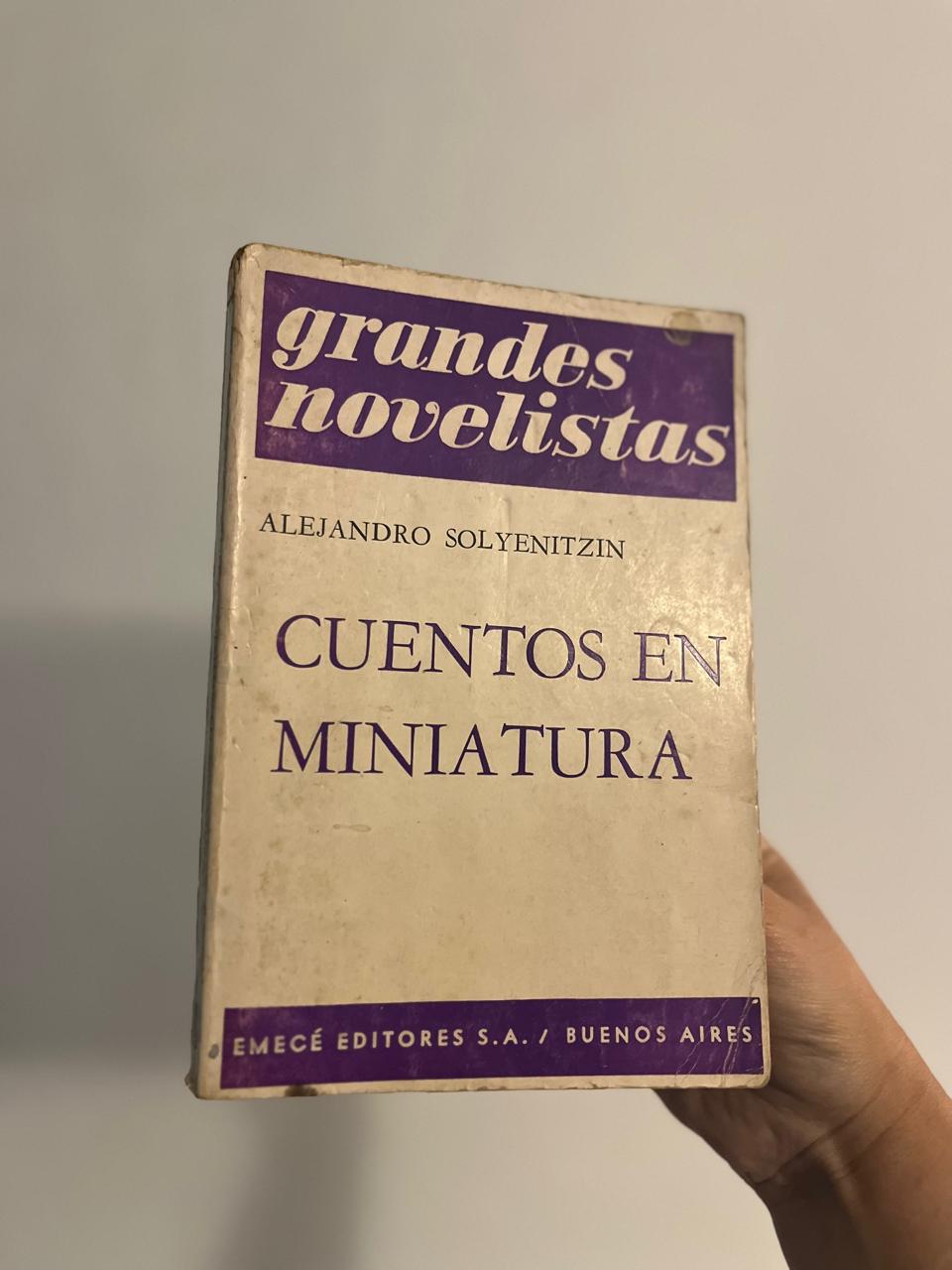 Cuentos en miniaturas