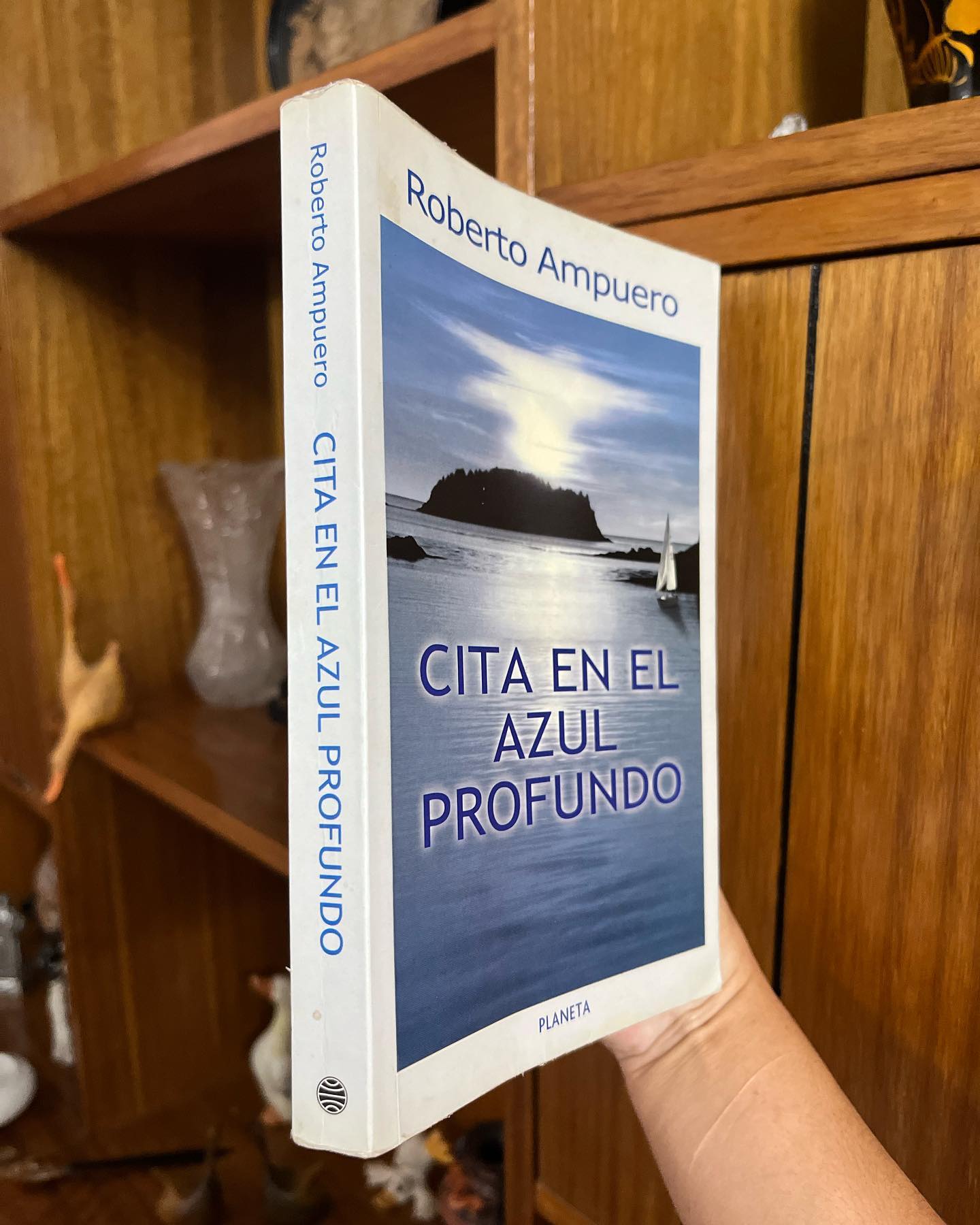 Cita en el azul profundo - Imagen 2
