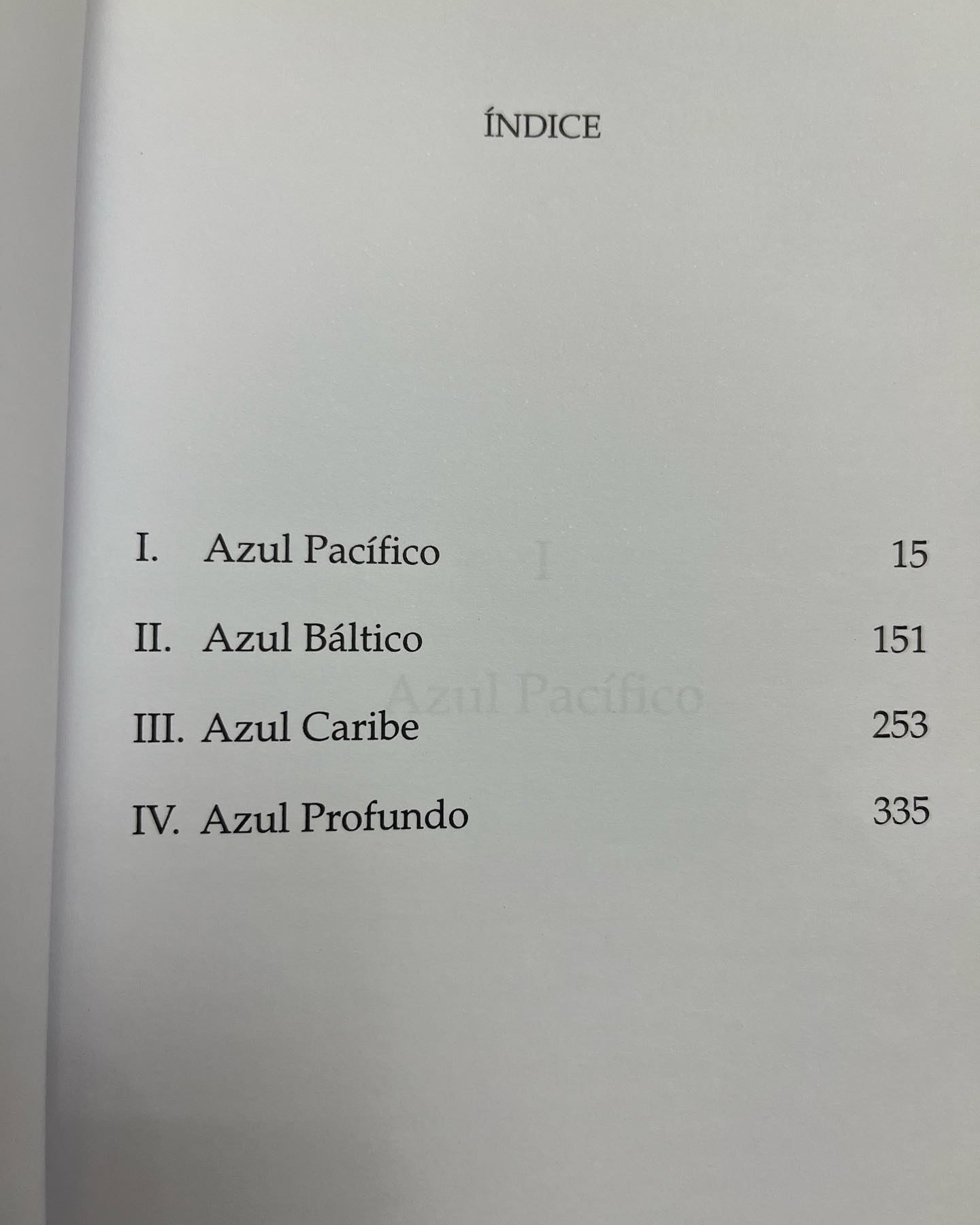 Cita en el azul profundo - Imagen 4