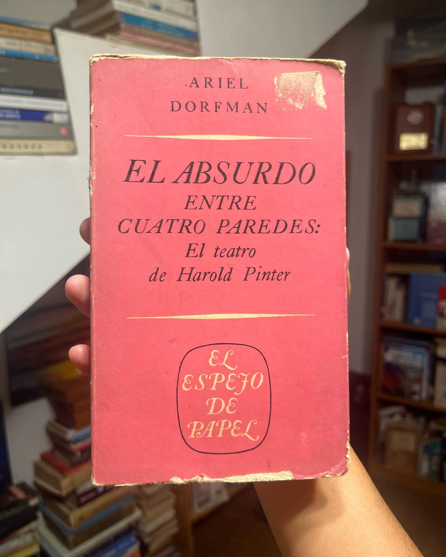 El absurdo entre cuatro paredes: El teatro de Harold Pinter