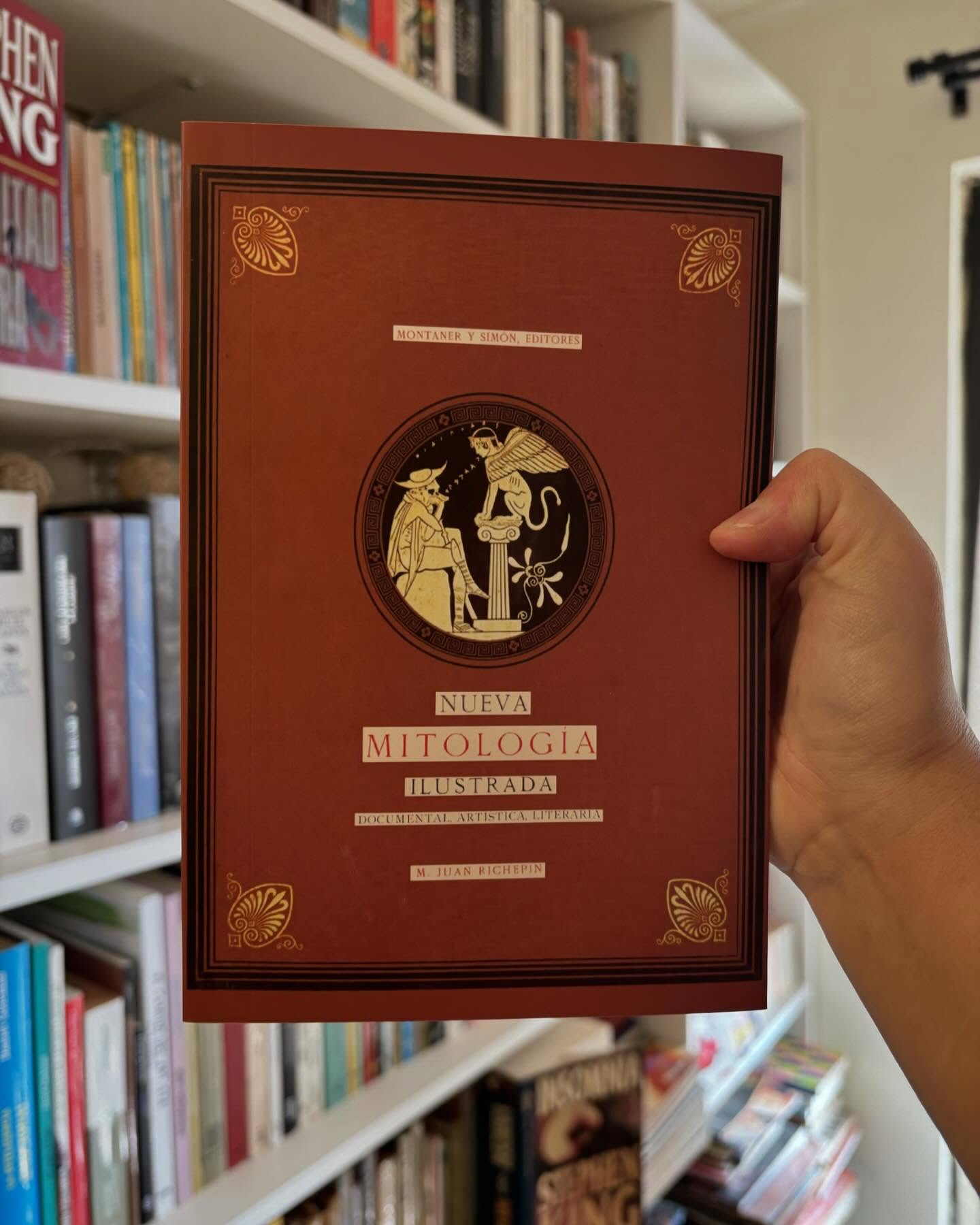 Nueva mitología Ilustrada, Documental, Artística, Literaria.