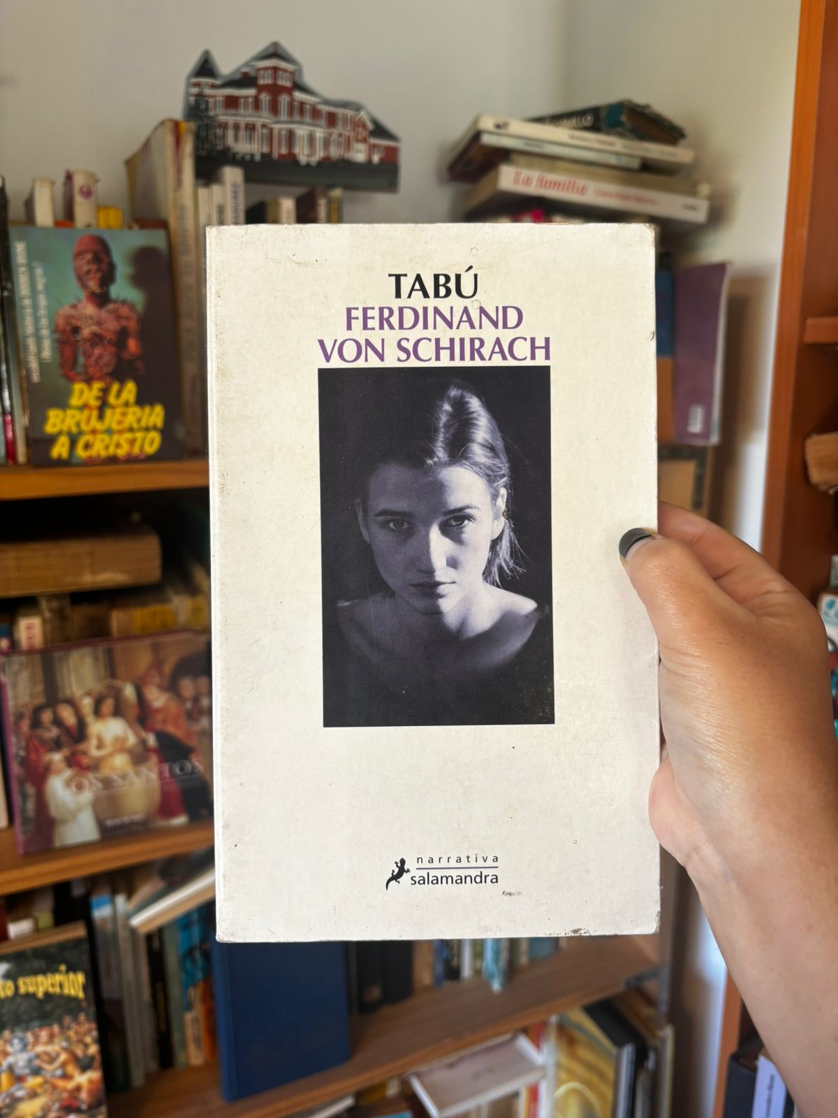 Tabú