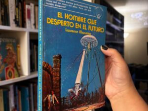 El hombre que despertó en el futuro