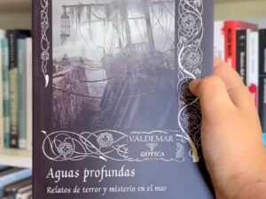 Aguas profundas. Relatos de terror y misterio en el mar. (En dos tomos)