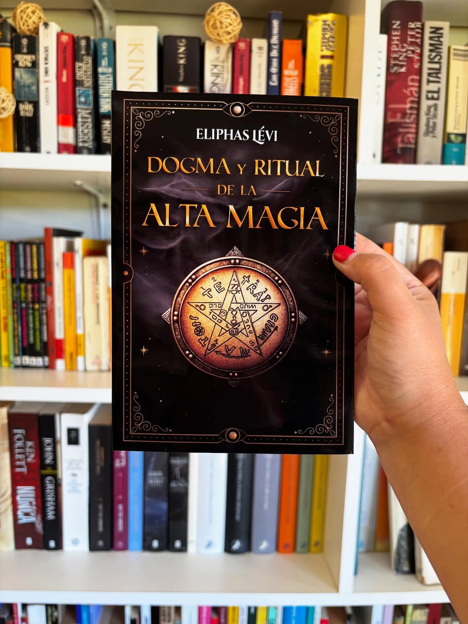 Dogma y ritual de la alta magia