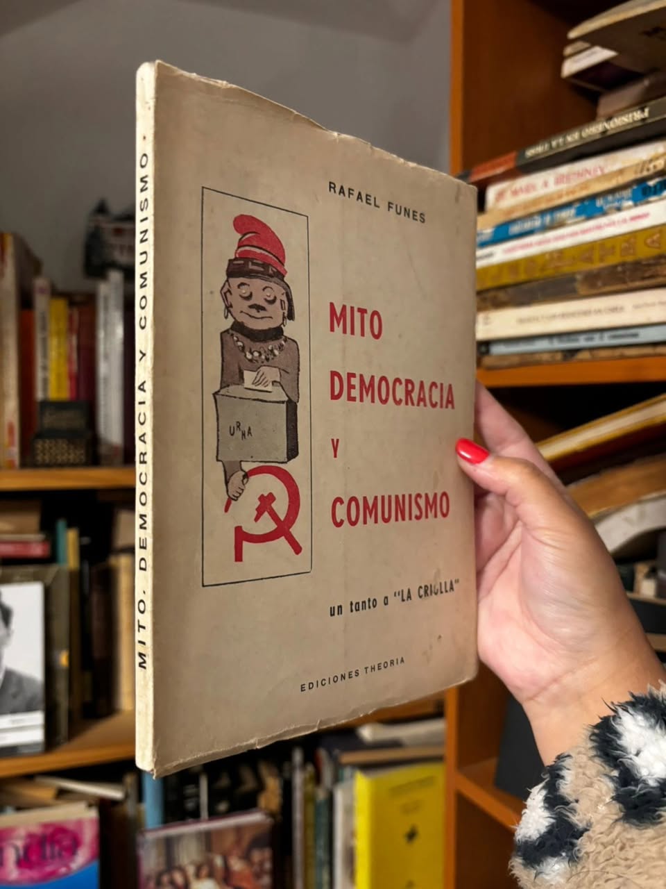 Mito, democracia y comunismo: un tanto a la criolla - Imagen 2