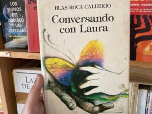 Conversando con Laura