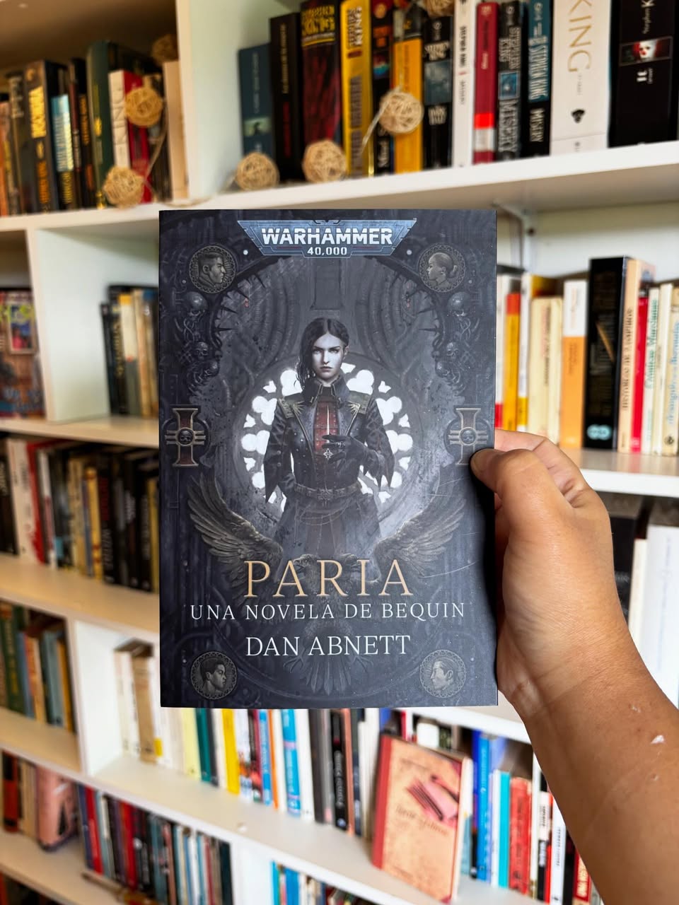 Paria, una novela de Bequin
