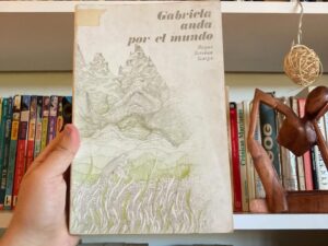 Grabriela anda por el mundo