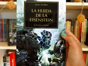 Warhammer The Horus Heresy 4. La huida de la Eisenstein: La herejía se extiende