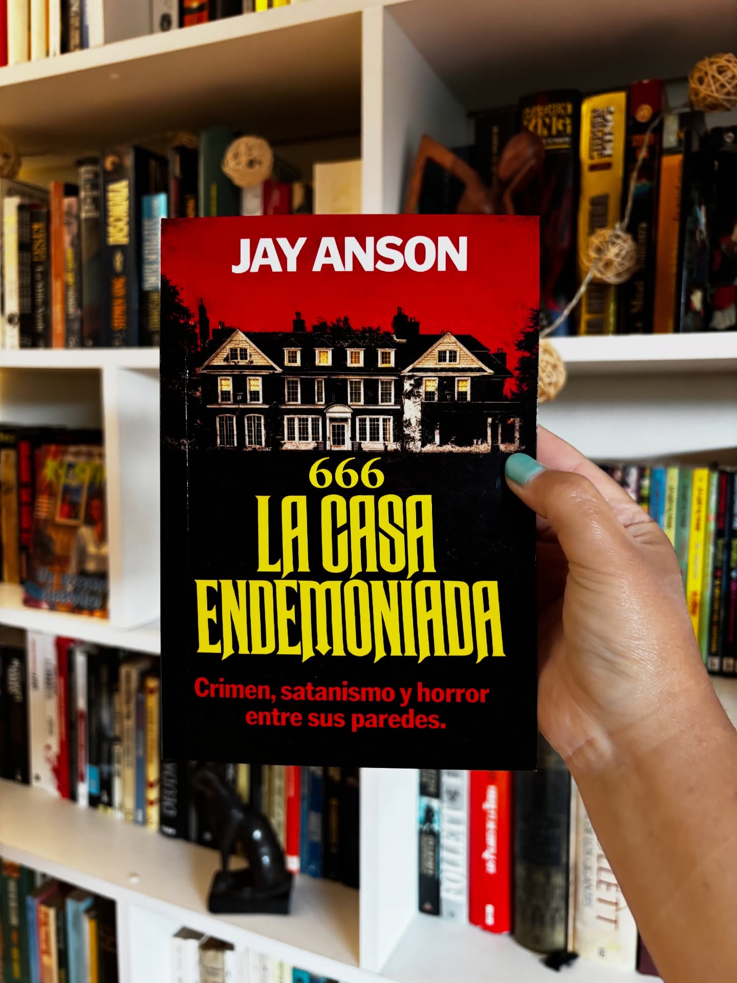 666. La casa endemoniada. Crimen, satanismo y horror entre sus paredes.