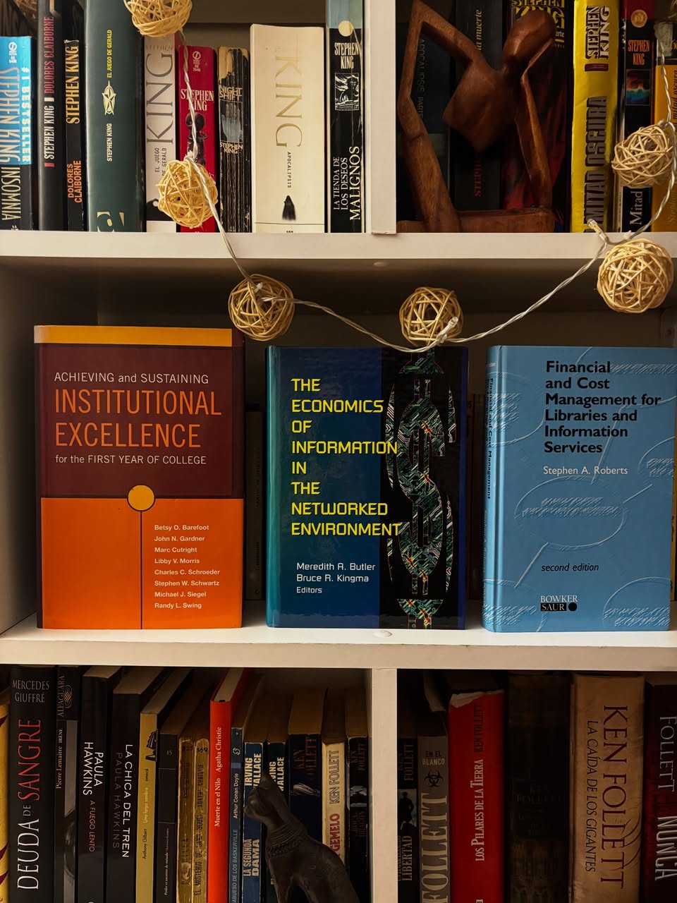 PACK INFORMATION & LIBRARY SCIENCE ESSENTIALS (EN INGLÉS) - Libros Frannie