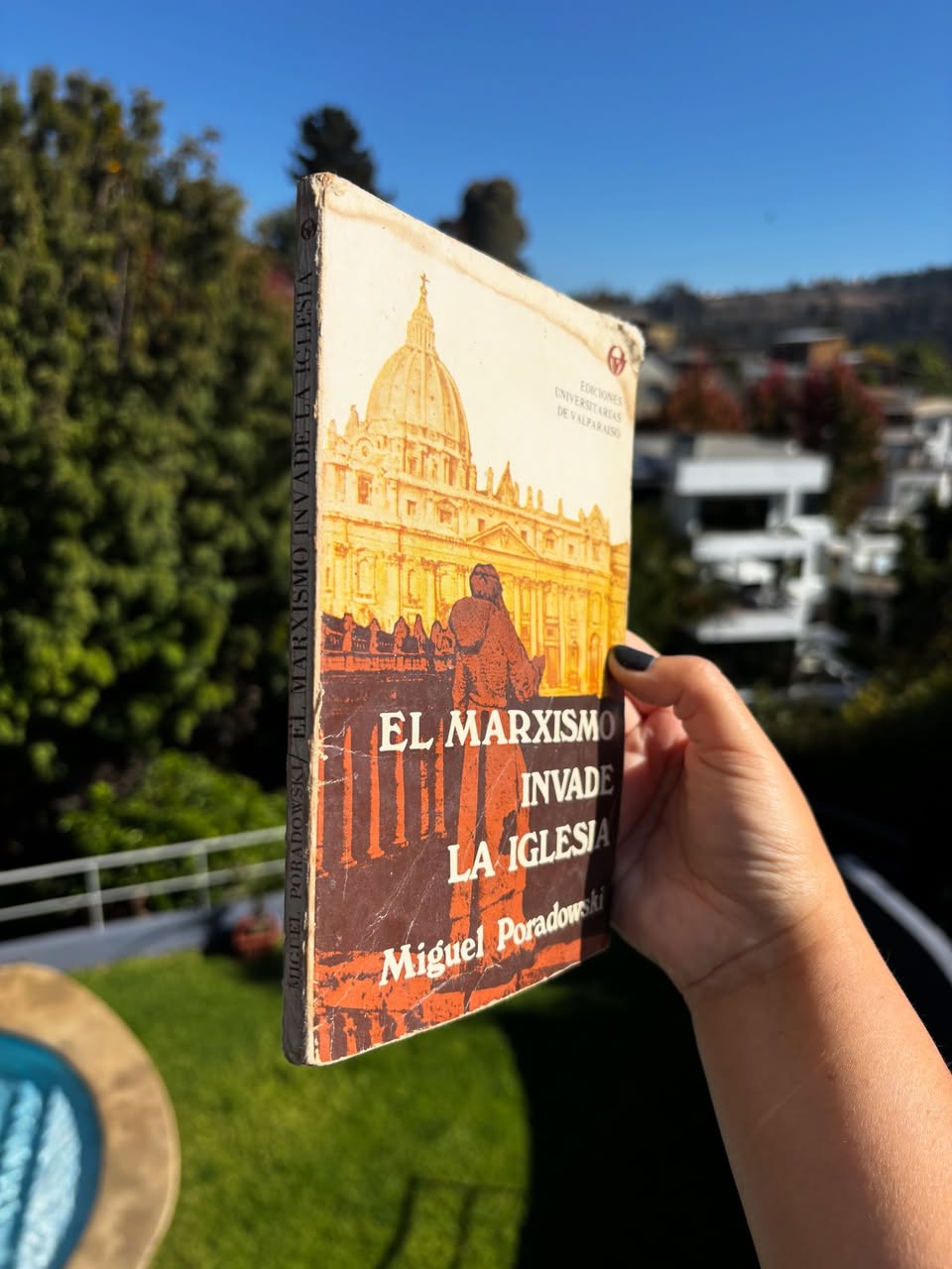 El marxismo invade la Iglesia - Libros Frannie