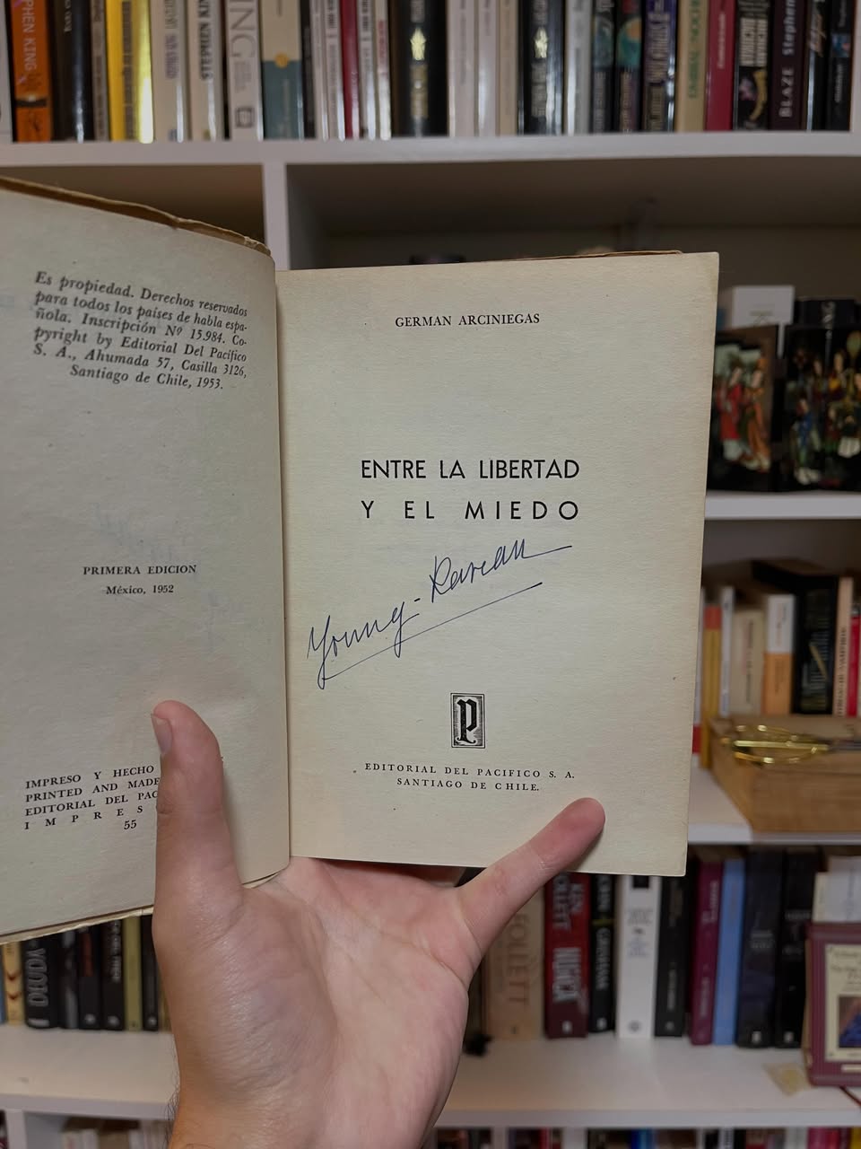 Entre la libertad y el miedo - Libros Frannie