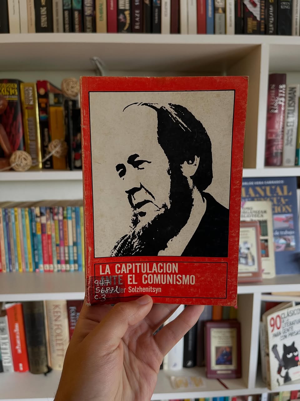 La capitulación ante el comunismo - Libros Frannie