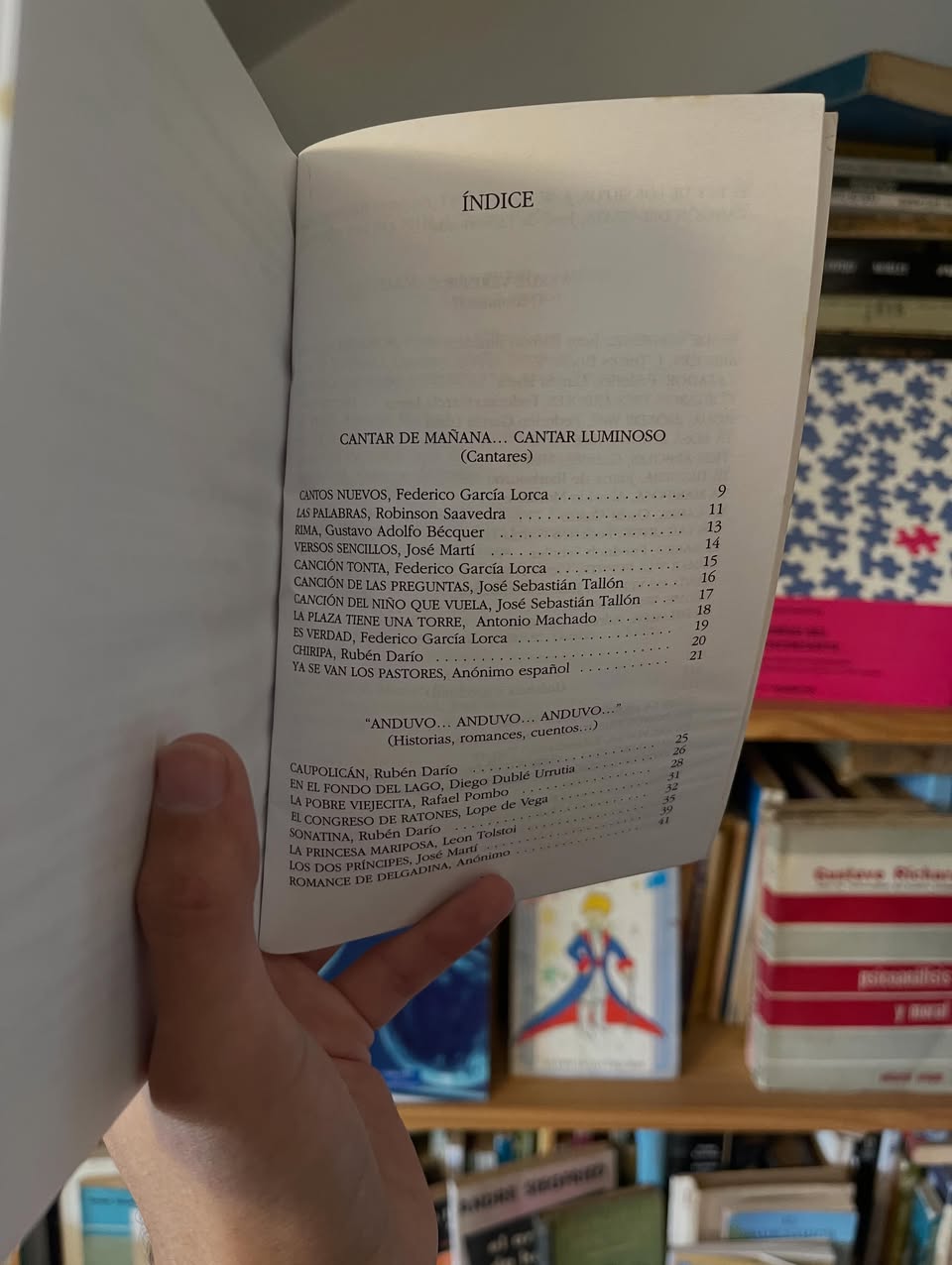Poemas y cantares de América y el mundo - Libros Frannie