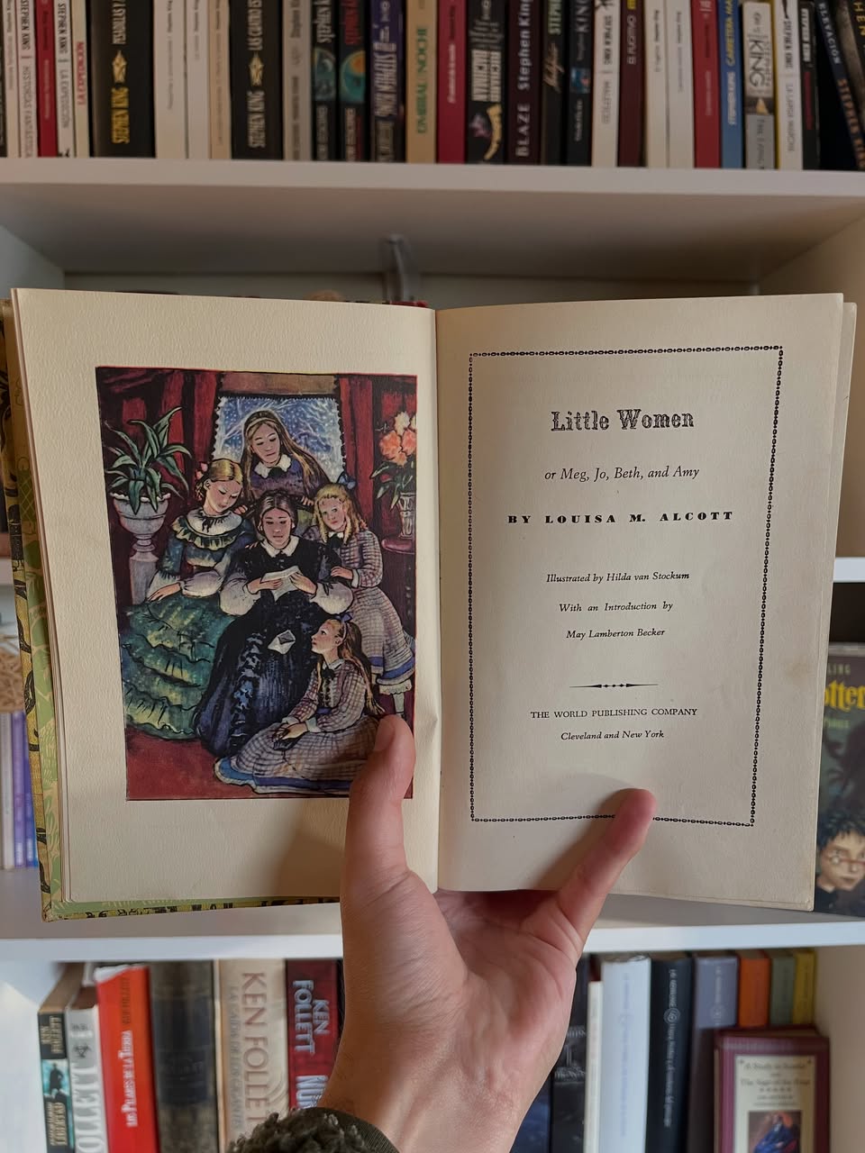 Little Women, or Meg, Jo, Beth, and Amy, escrita (mujercitas en inglés)