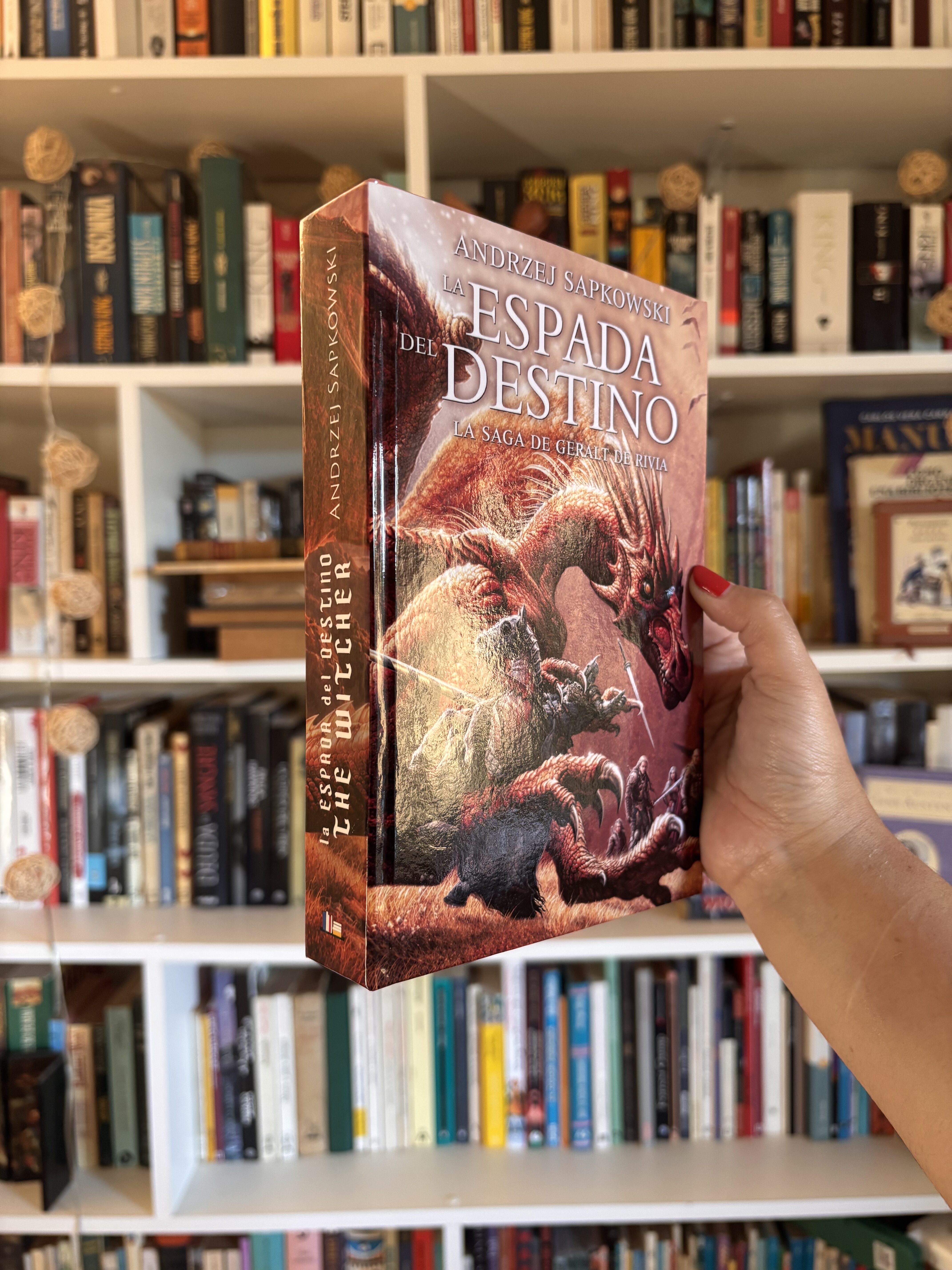 La espada del destino - tapa dura (The Witcher. Geralt de Rivia #2) - Imagen 2